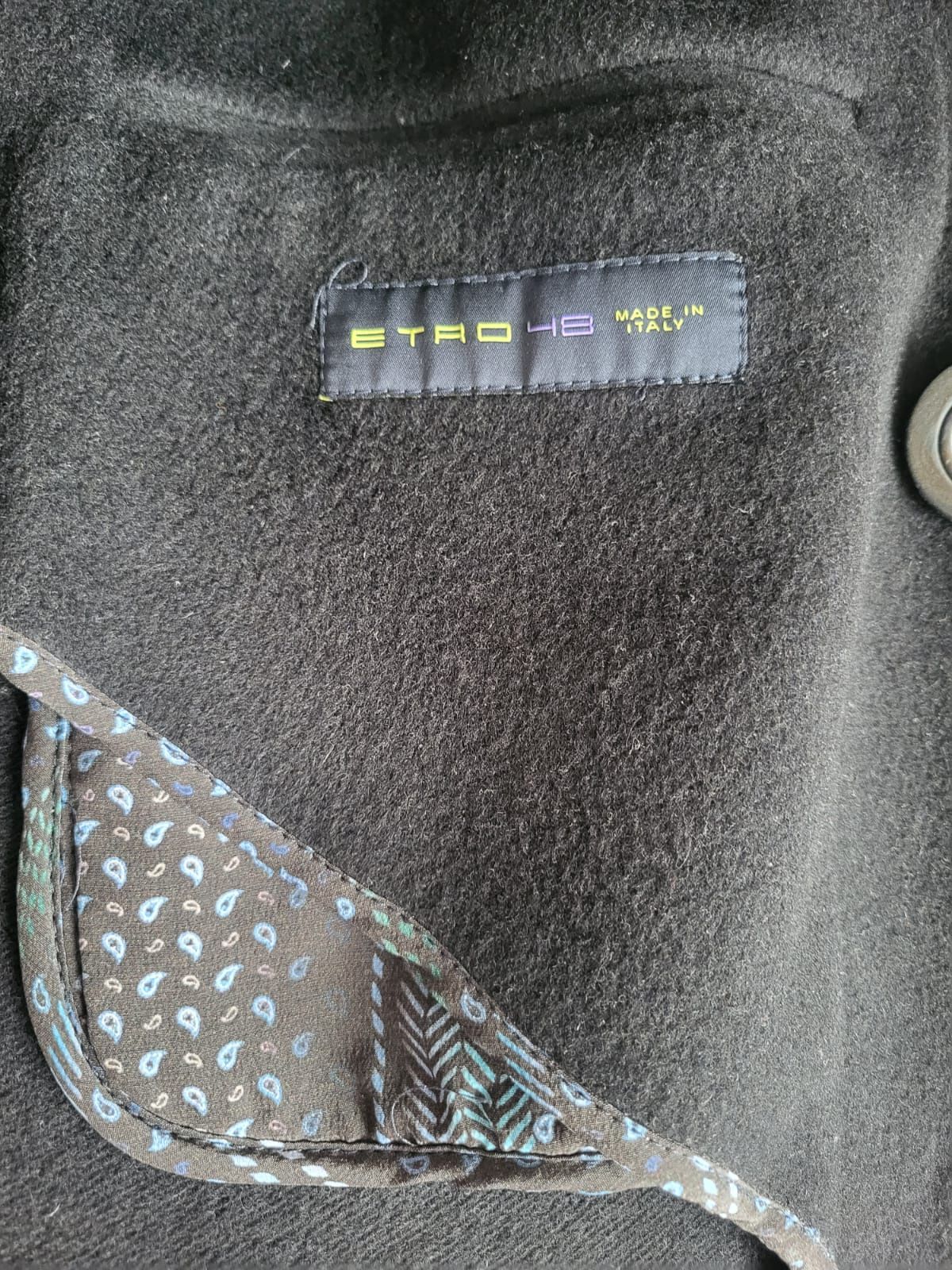 Продам мужское пальто "Etro" 200000 тг.