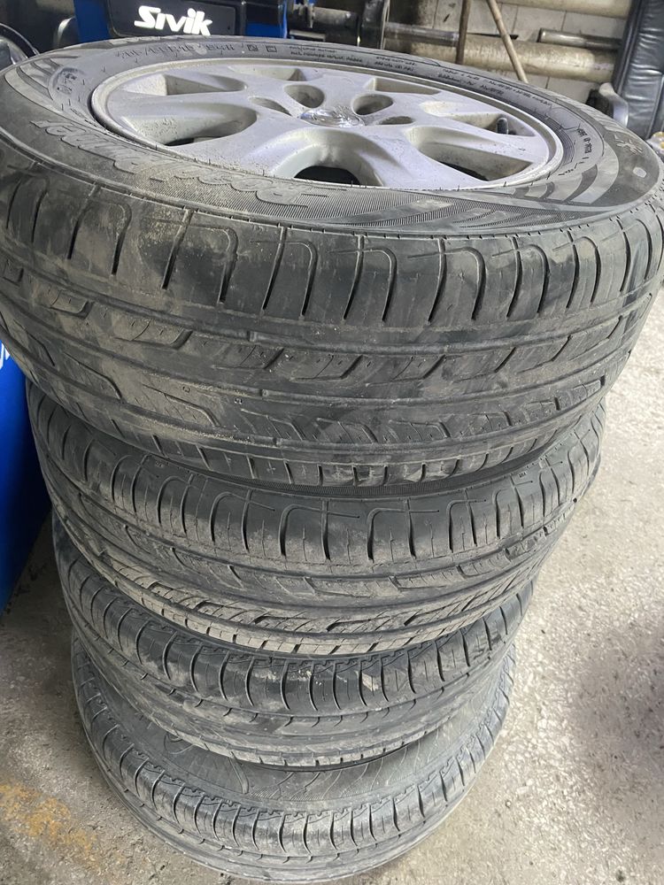206/65r15 с дисками комплект 5/114.3