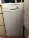 Продам посудомоечную машину INDESIT