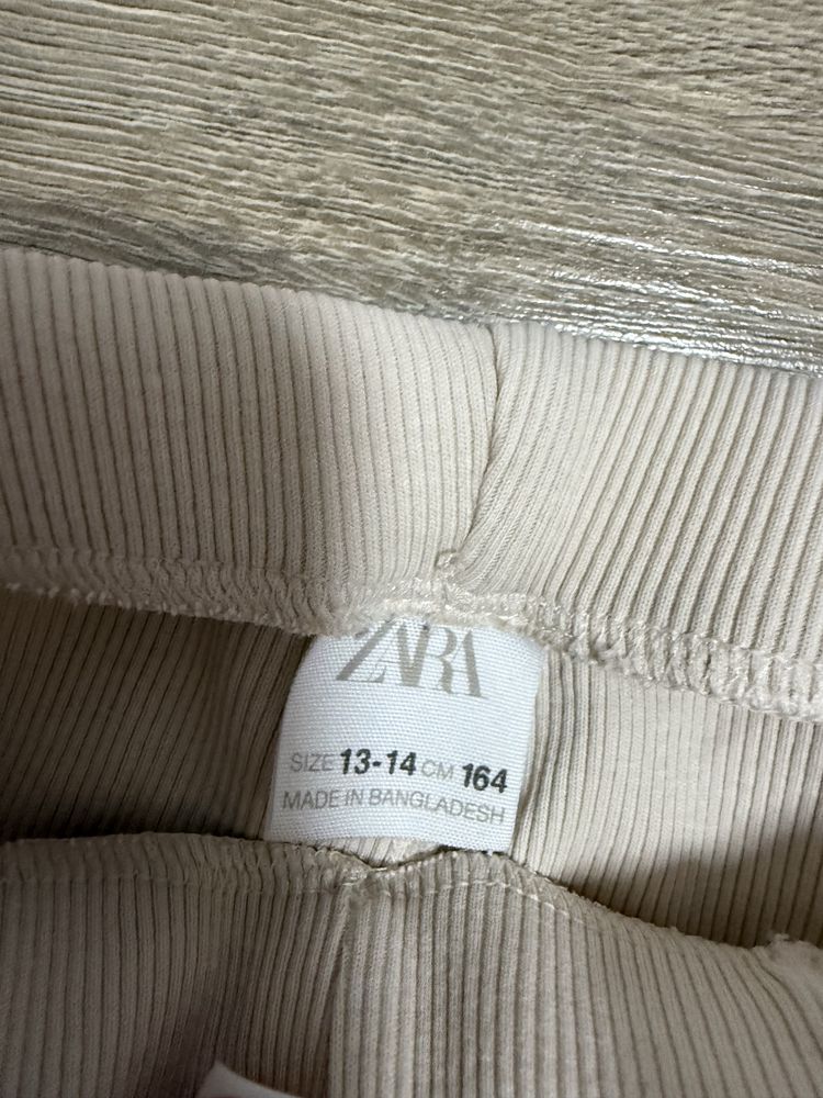 Продаю клевые, оочень стильные брючки на девочку 9-10 лет от Zara
