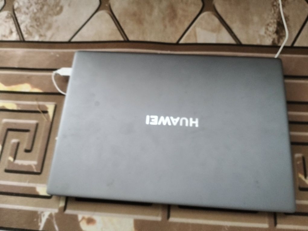 Ноутбук и аксессуары