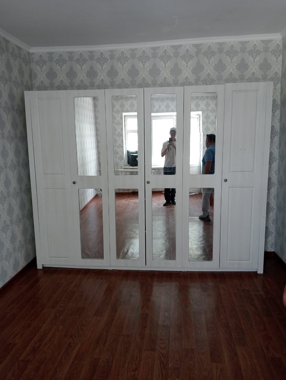 Продам шифоньер..