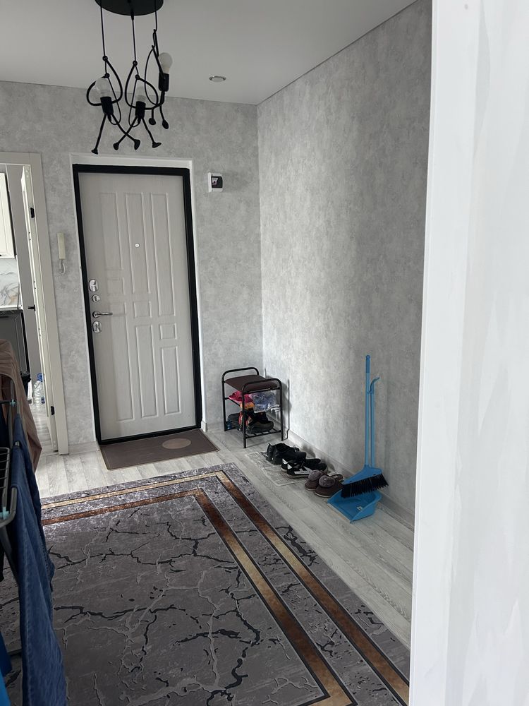 Продается трехкомнатная квартира