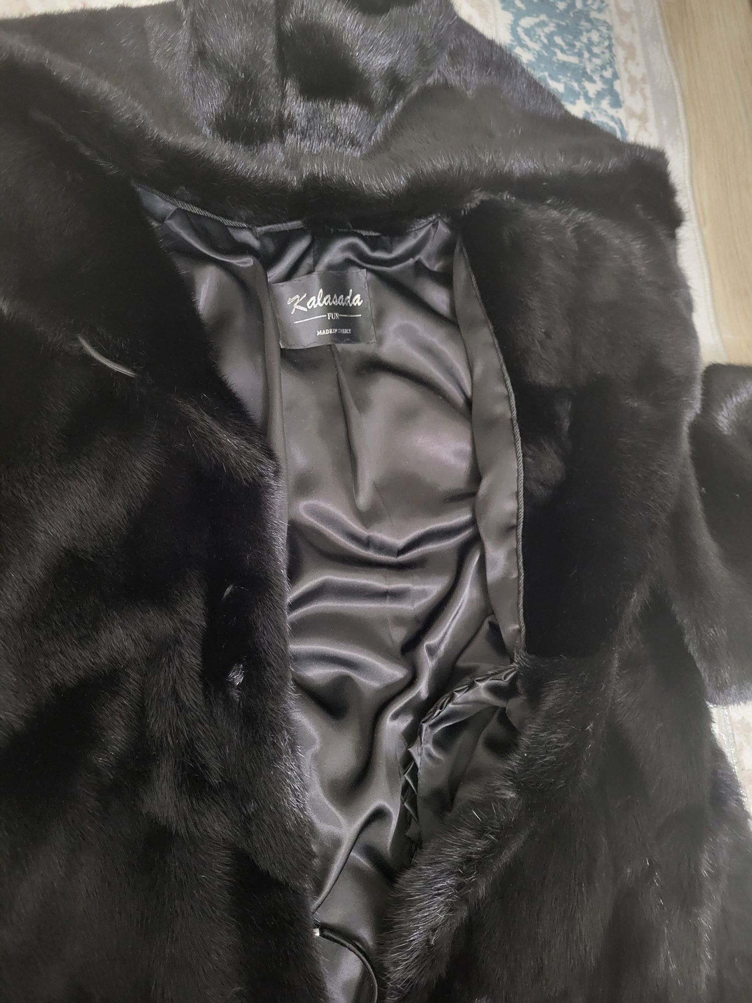 Продам норковую шубу