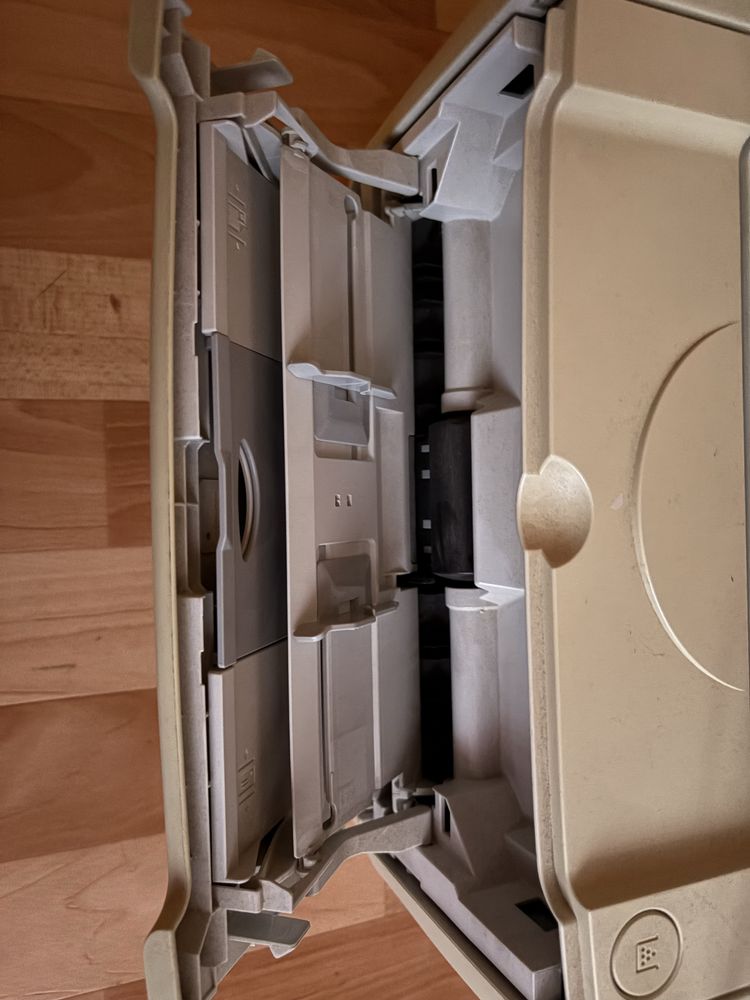 Принтер HP LaserJet Р2014