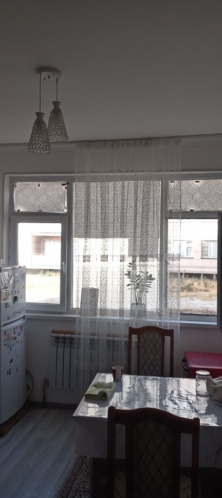 Тараз. Продаётся 2х ком кв, 1 этаж, 15 микр