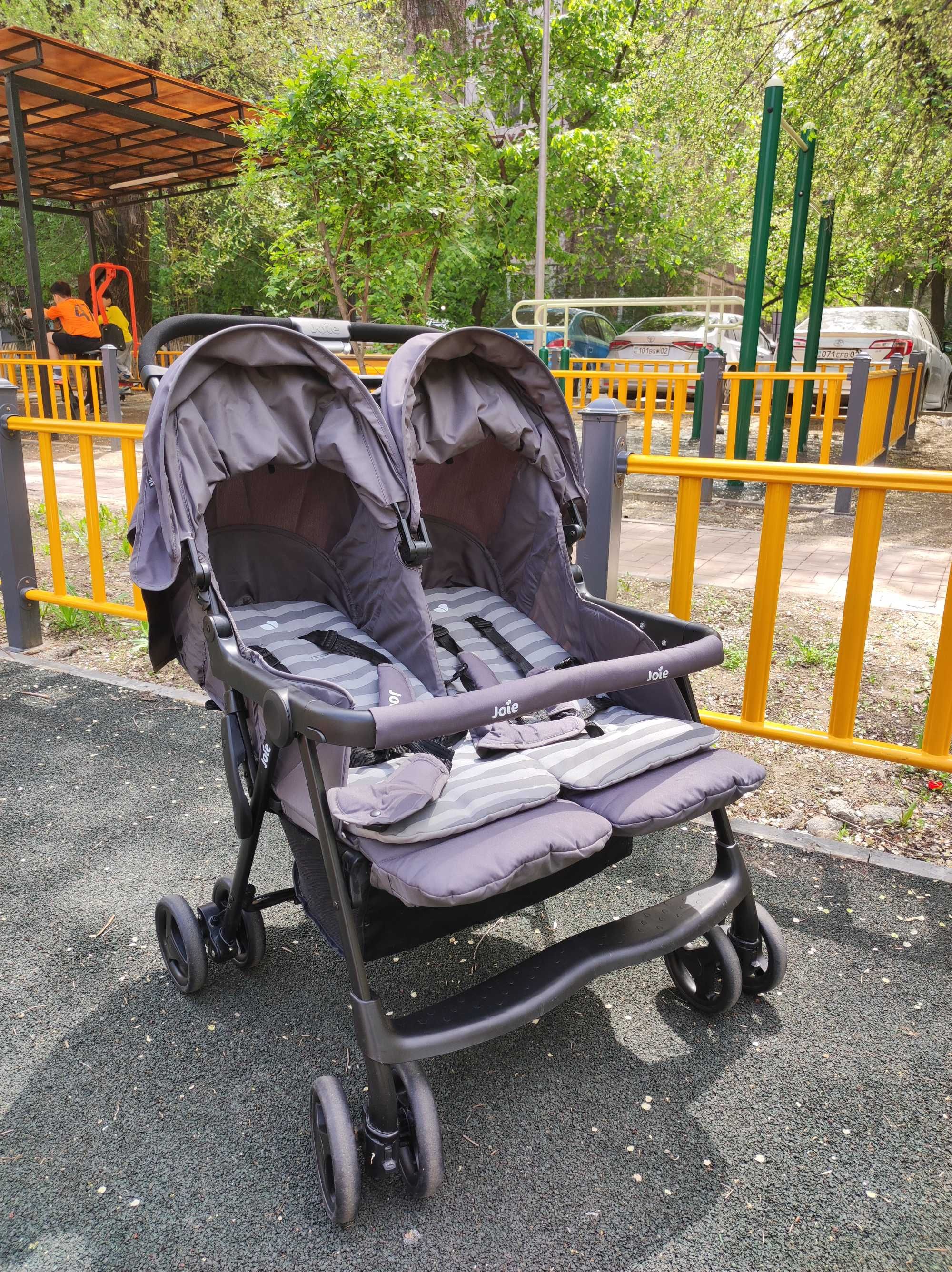 Коляска для двойни S1217 Joie Aire Twin