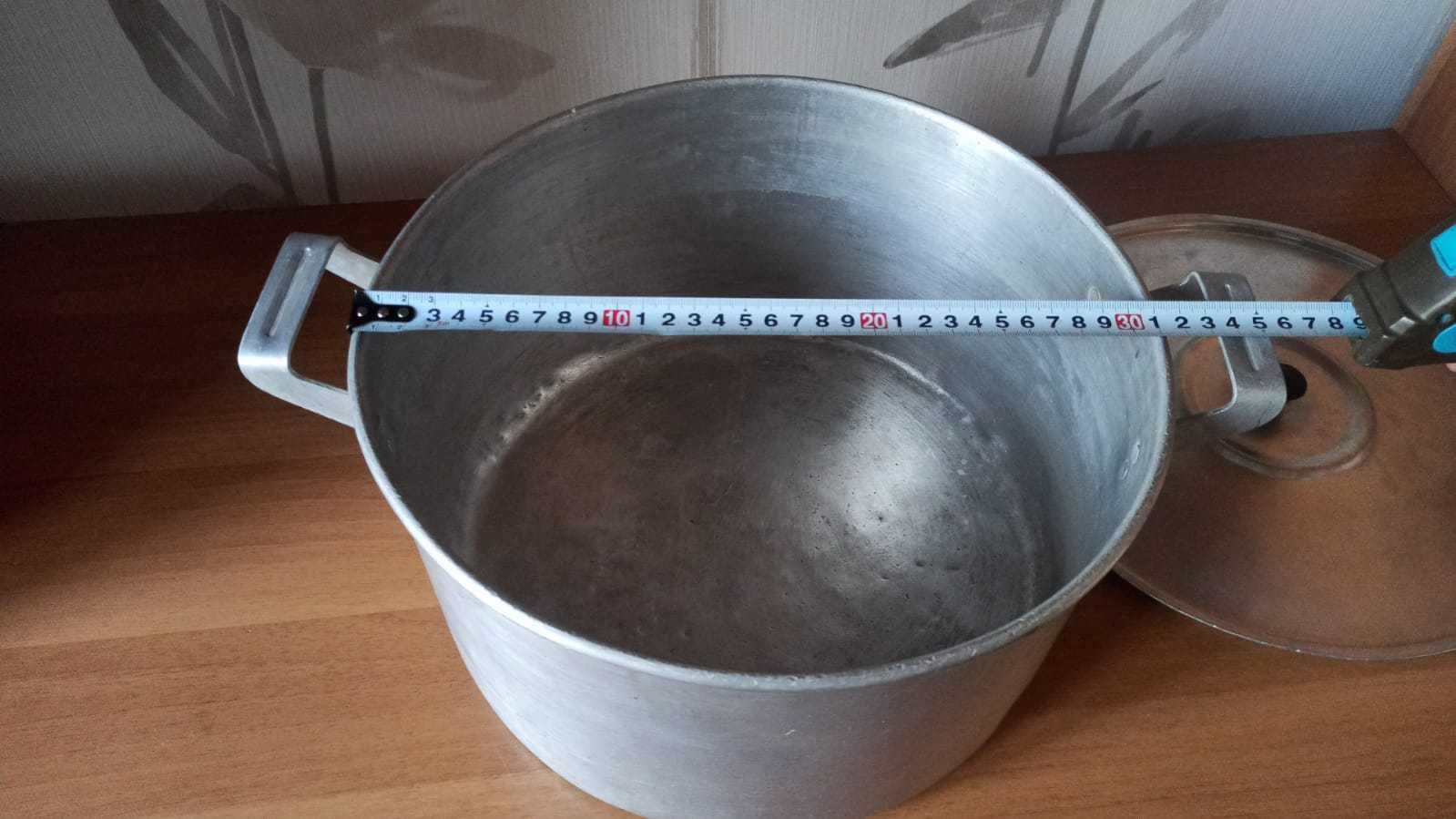 Большие кастрюли советские алюминиевые 15л и 12л.