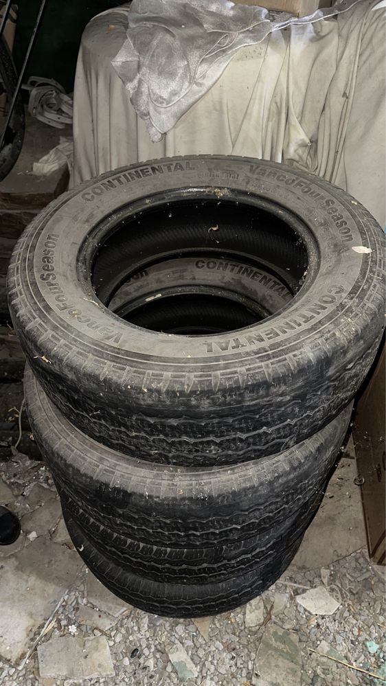 Всесезонные шины Continental 235/65 R16