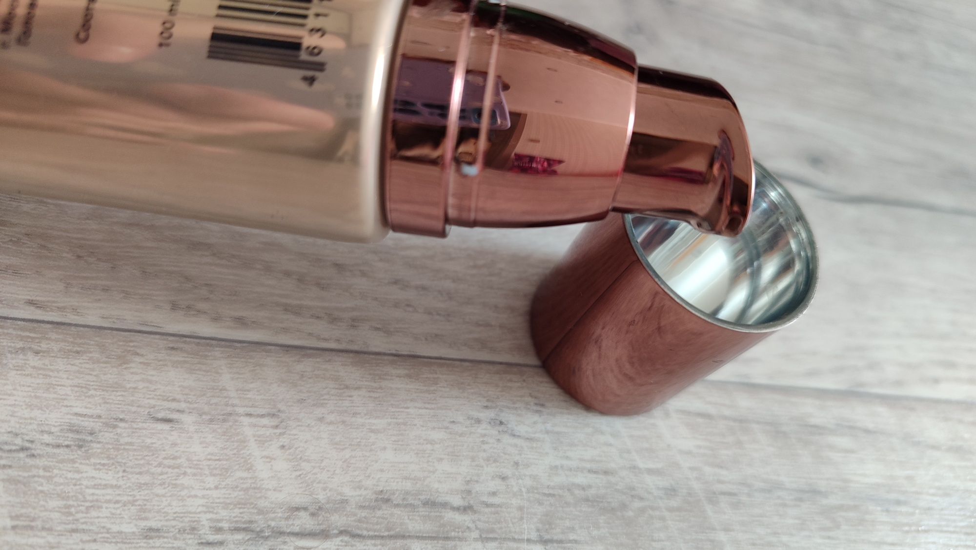 Shik bronze body foundation
