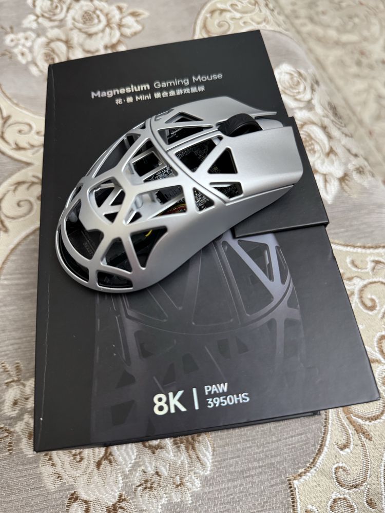 WLmouse Beast X Mini Pro Solid Sides