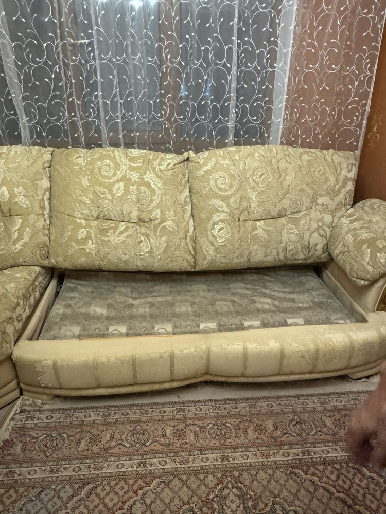 Продам диван с креслом
