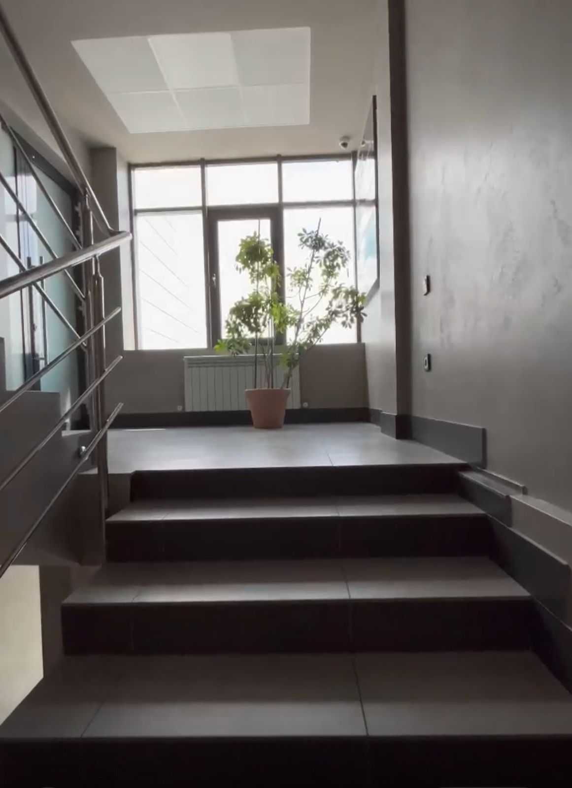 Сдаётся офисное помещение 217 м² с ремонтом, кухней и видеонаблюдением