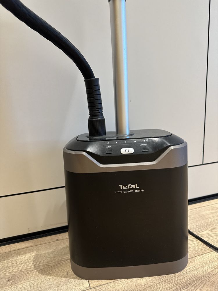 Отпариватель для одежды Tefal IT-8480 (утюг)