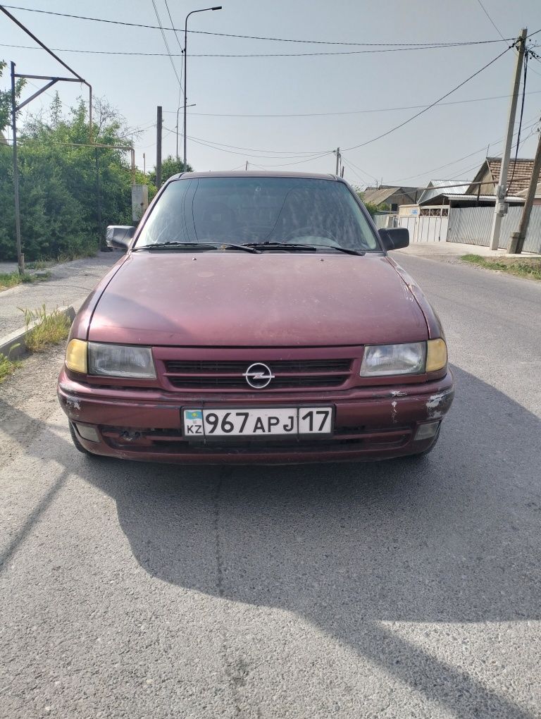 Продам машину Opel Astra