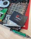 Установка SSD быстрого твердотельного накопителя на ноутбуке и ПК