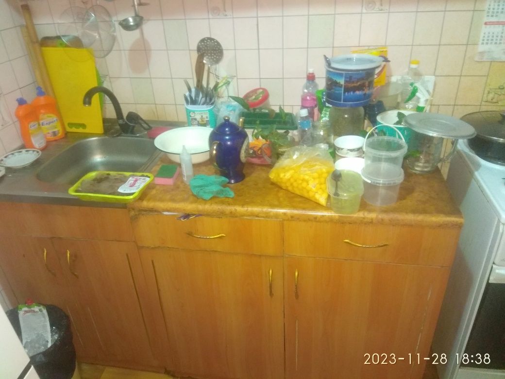 Продам кухонный гарнитур срочно