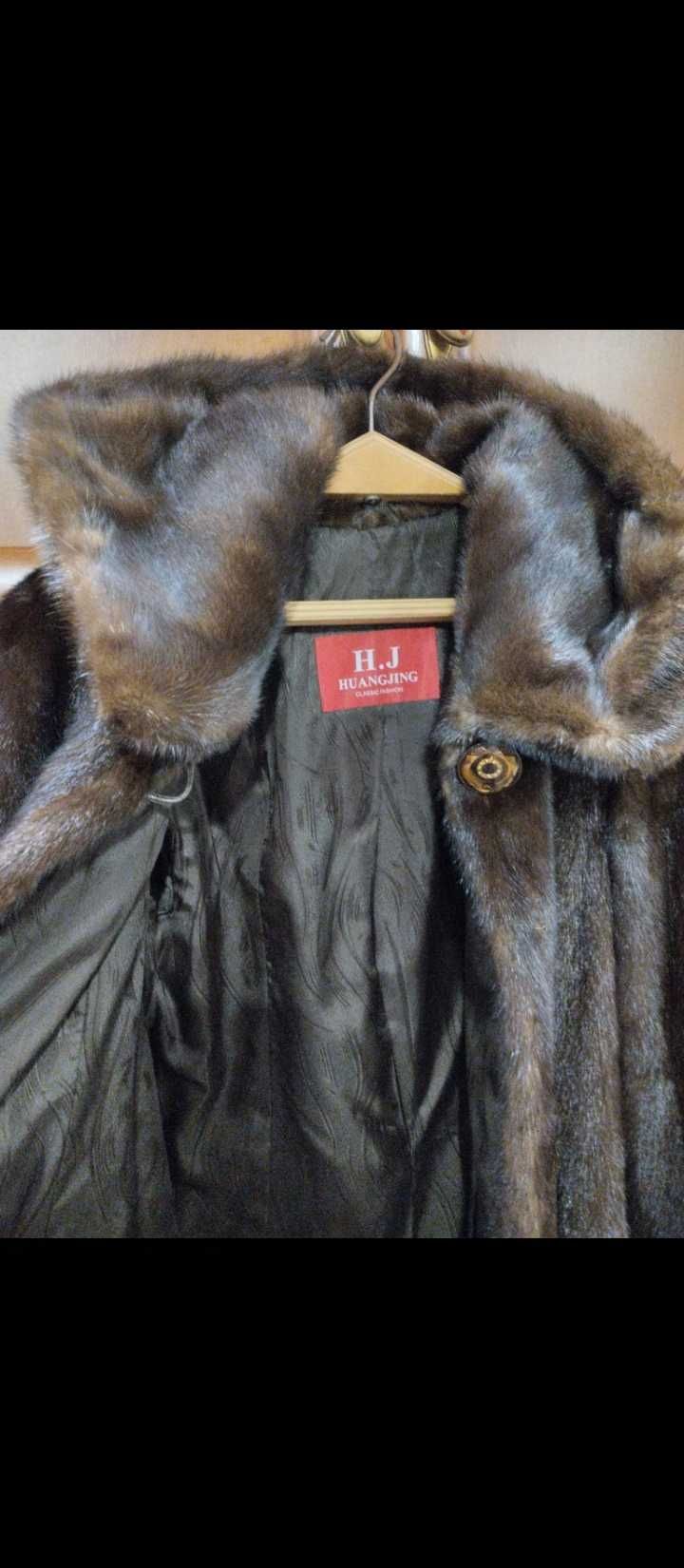 Продам женскую норковую шубу (торг).