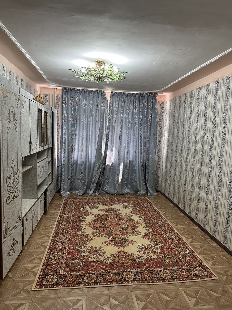 2 бөлмелі квартира Универсамда