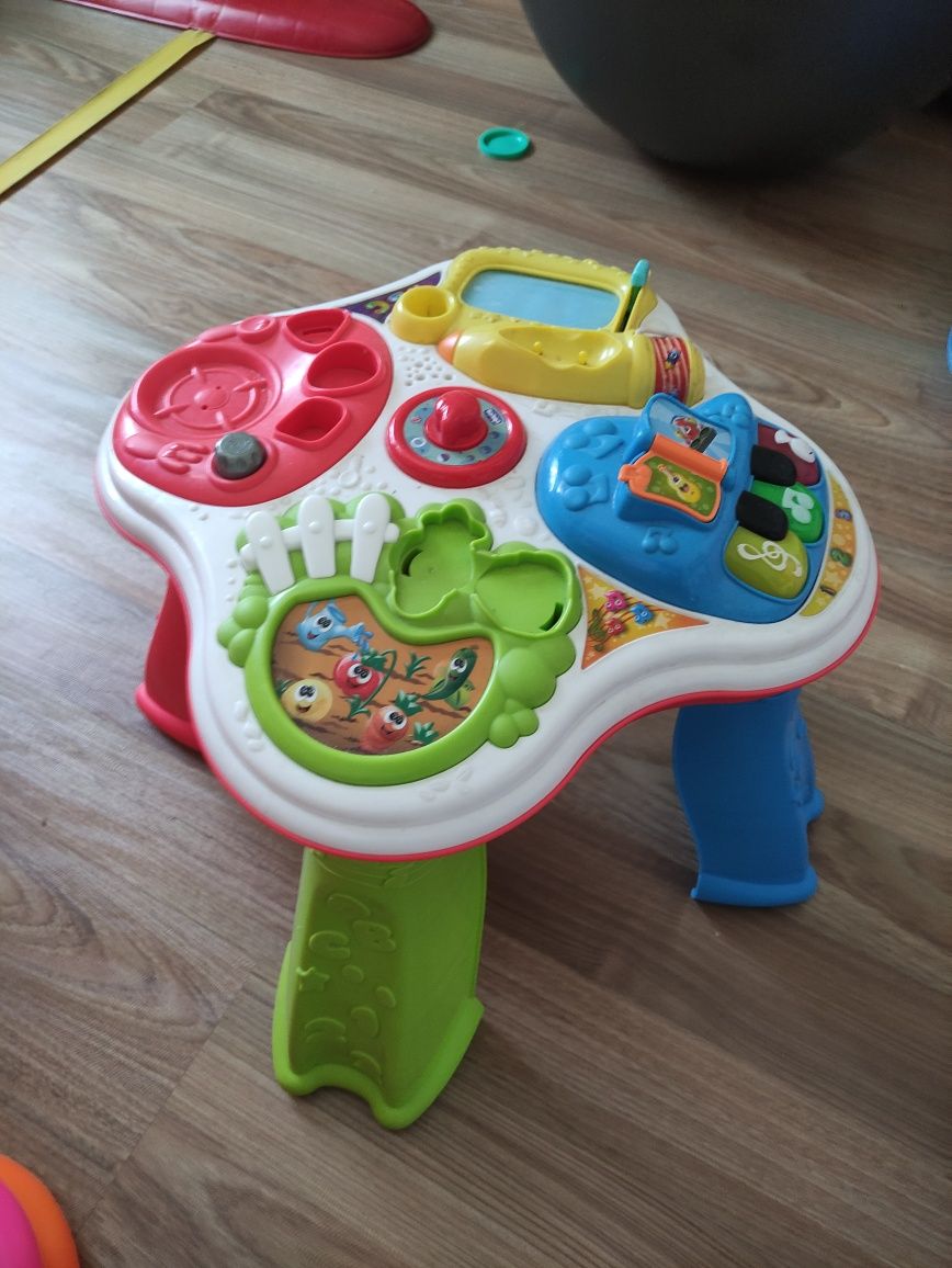 Развивающий столик Chicco