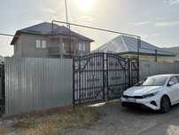 Жаңа жақсы районда орналасқан екі қабатты үй сатылады.