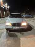 Автомобиль Мерседес w202