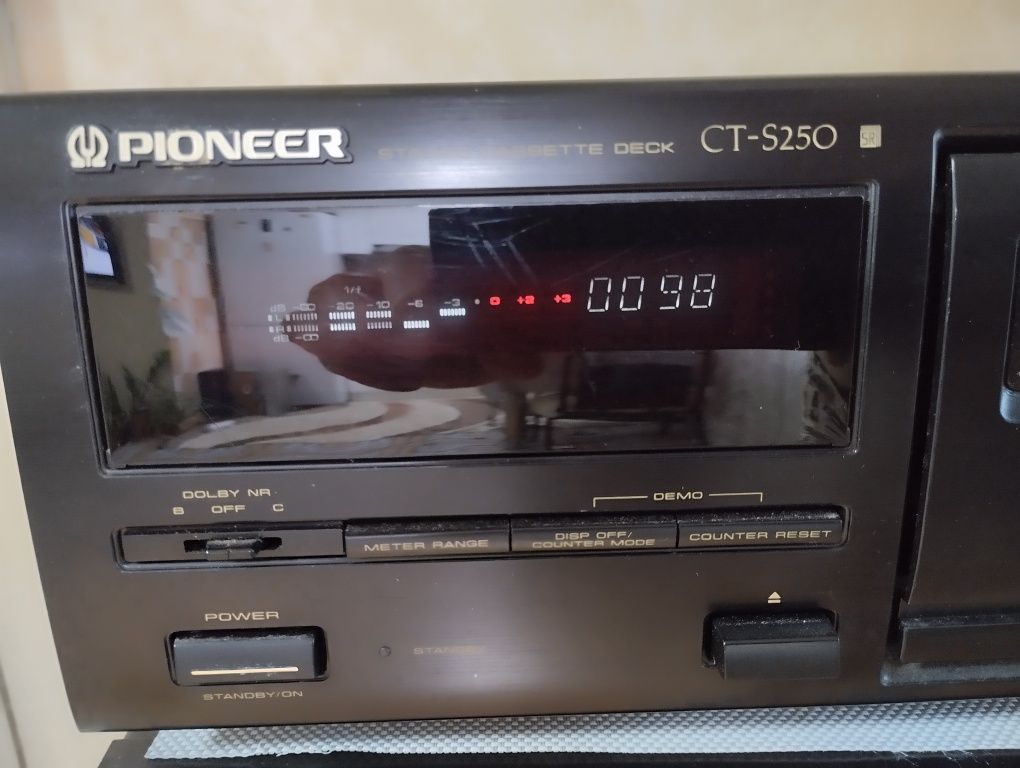 Касетная дека PIONEER CT- S 250