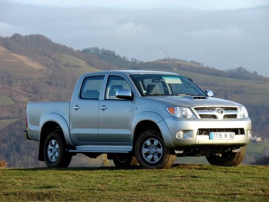 Расширительный бачок на Toyota Hilux 08-11/ Тойота Хайлукс 08-11