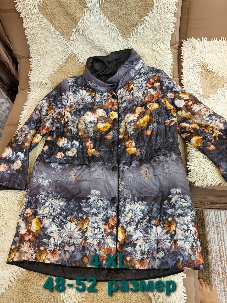 Двусторонняя демисезонная куртка. 48-52 размер.
