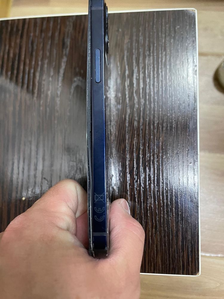 продам iphone 12