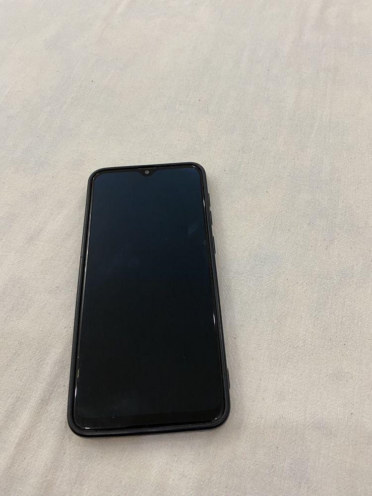Samsung A20 в хорошем состоянии , цена 30 000 тг ( торг есть)