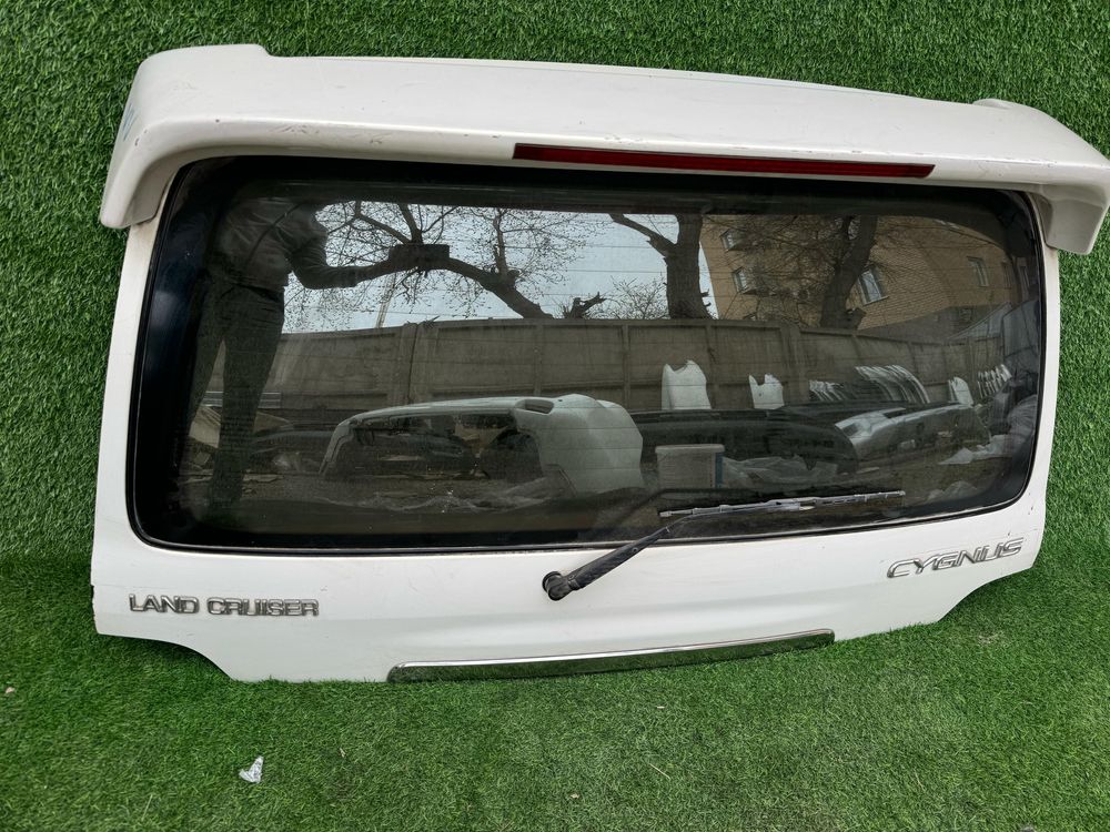 Верхняя крышка багажника Лексус LX470
