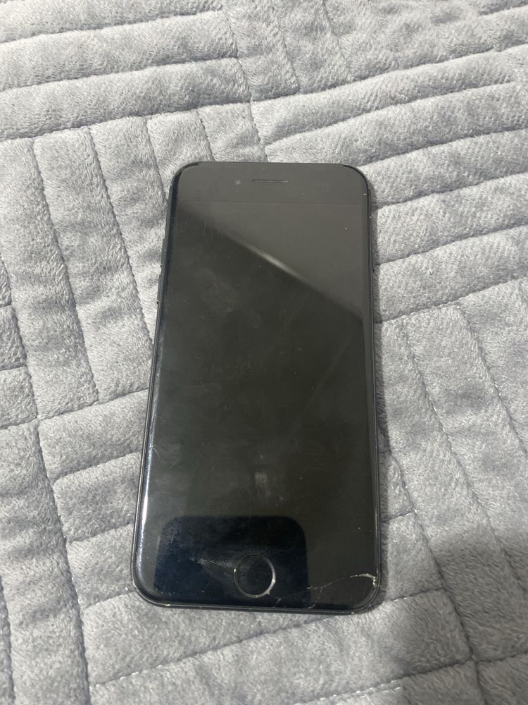 iPhone 7 в идельный состояние
