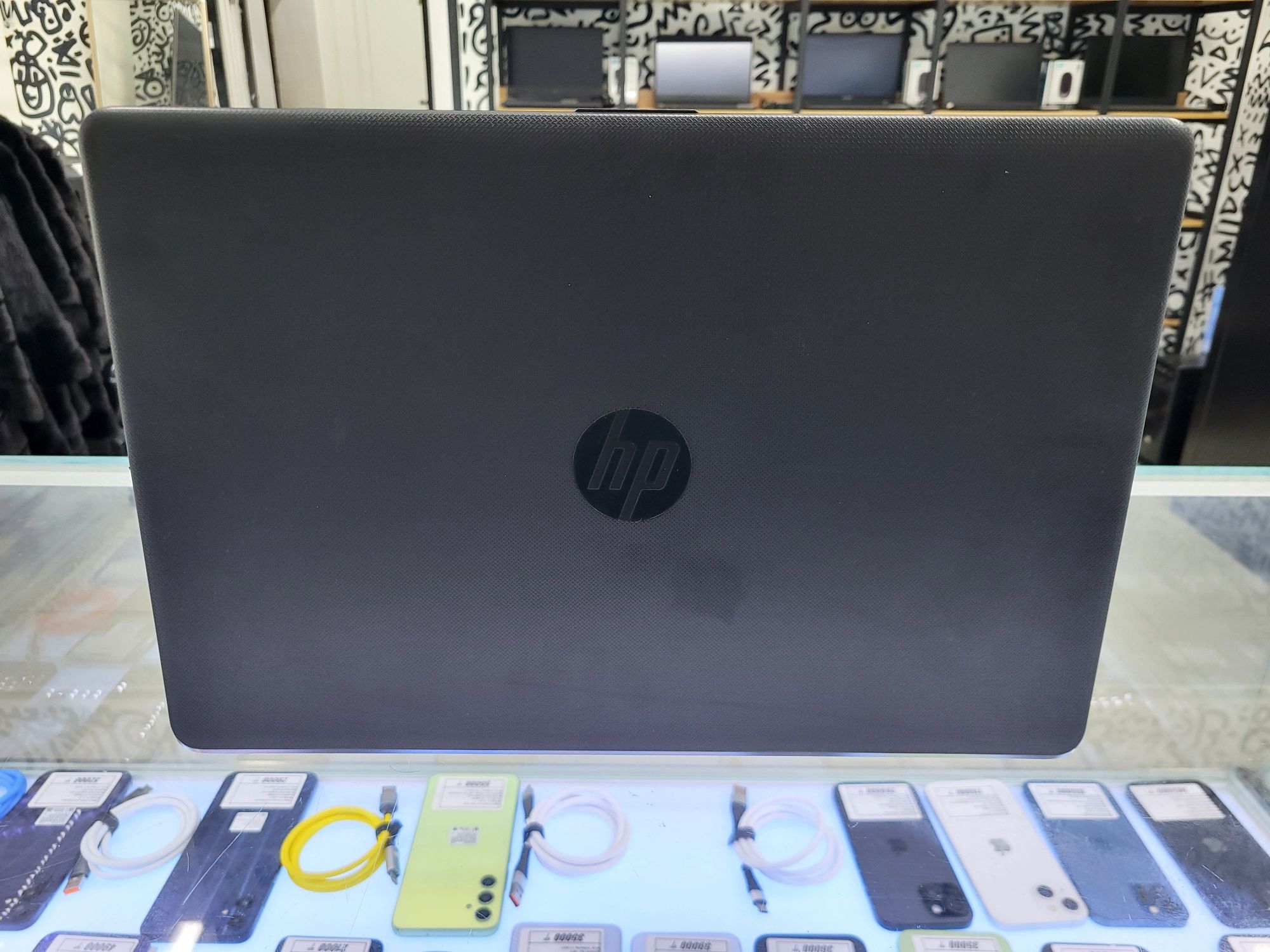 Ноутбук Hp core i5 7200U Озу 4гб hdd1000gb R5 M330 рассрочка