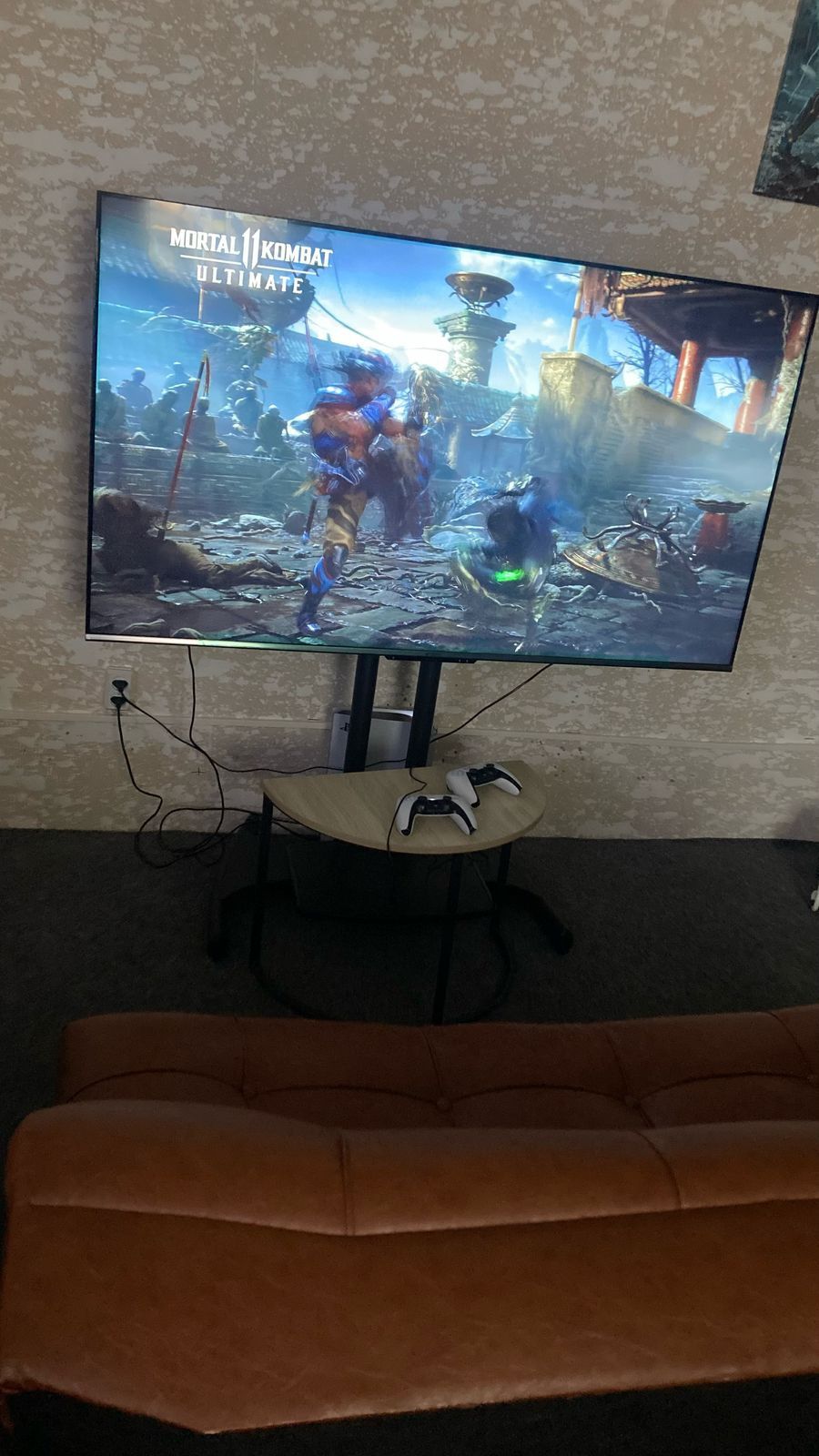Play Station, бизнес