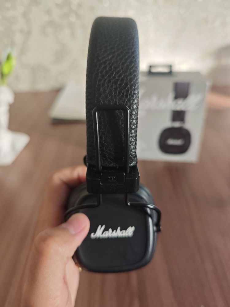 Marshall major 4
