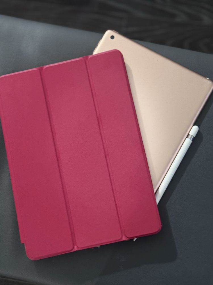 ipad 8th gen (2020), apple pencil 1