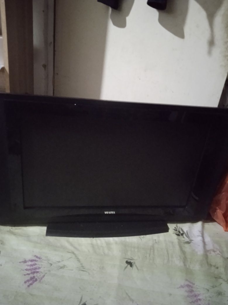 Продам телевизор Vestel.