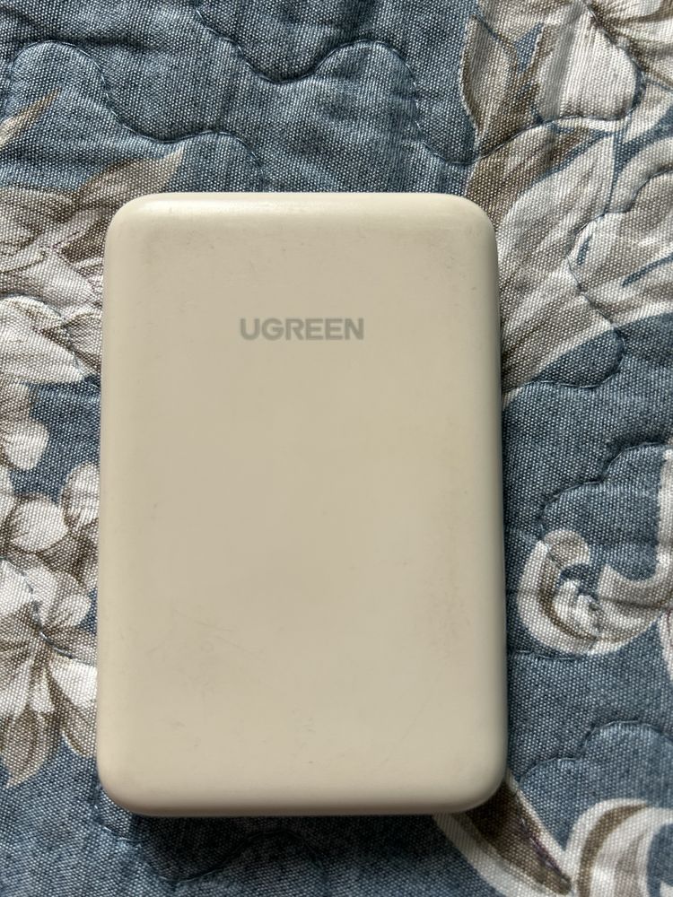 Powerbank Ugreen magsafe 10000 мАч бежевый