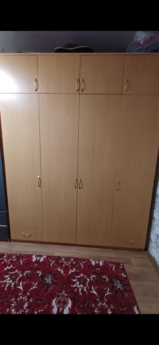 Продам шкаф для спальни...размеры 190×220
