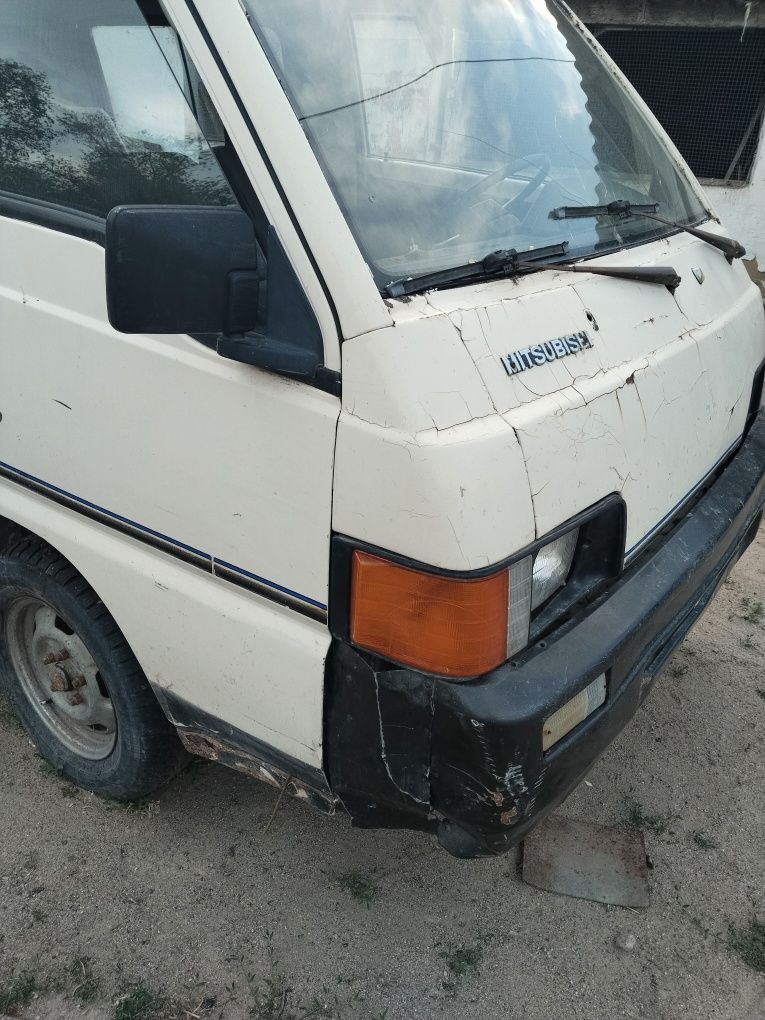 Митсубиси л 300 4g 32