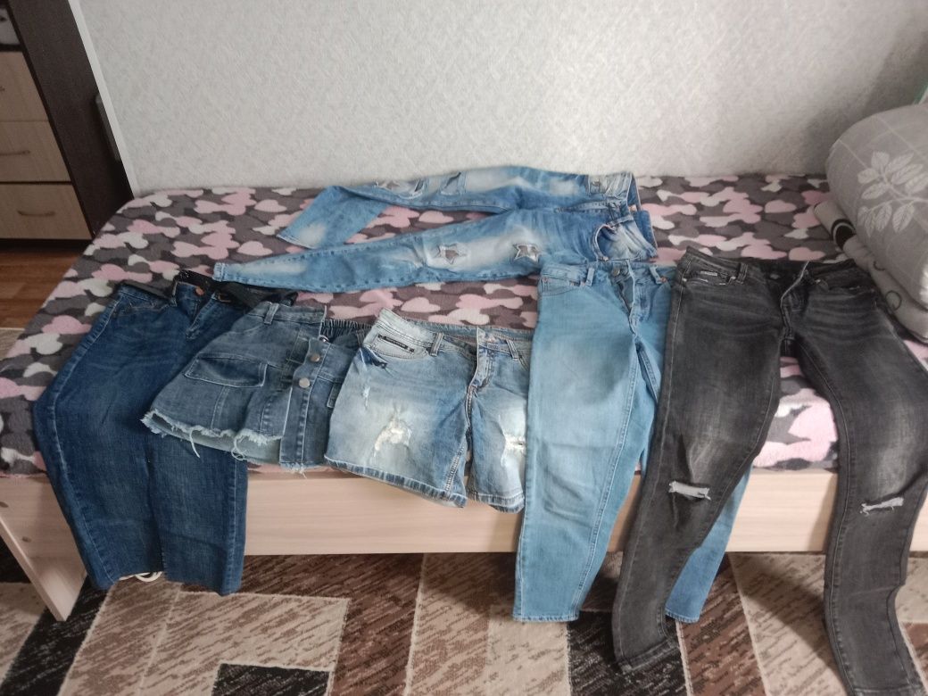 Джинсовые вещи.Продам всё за 5000 тг