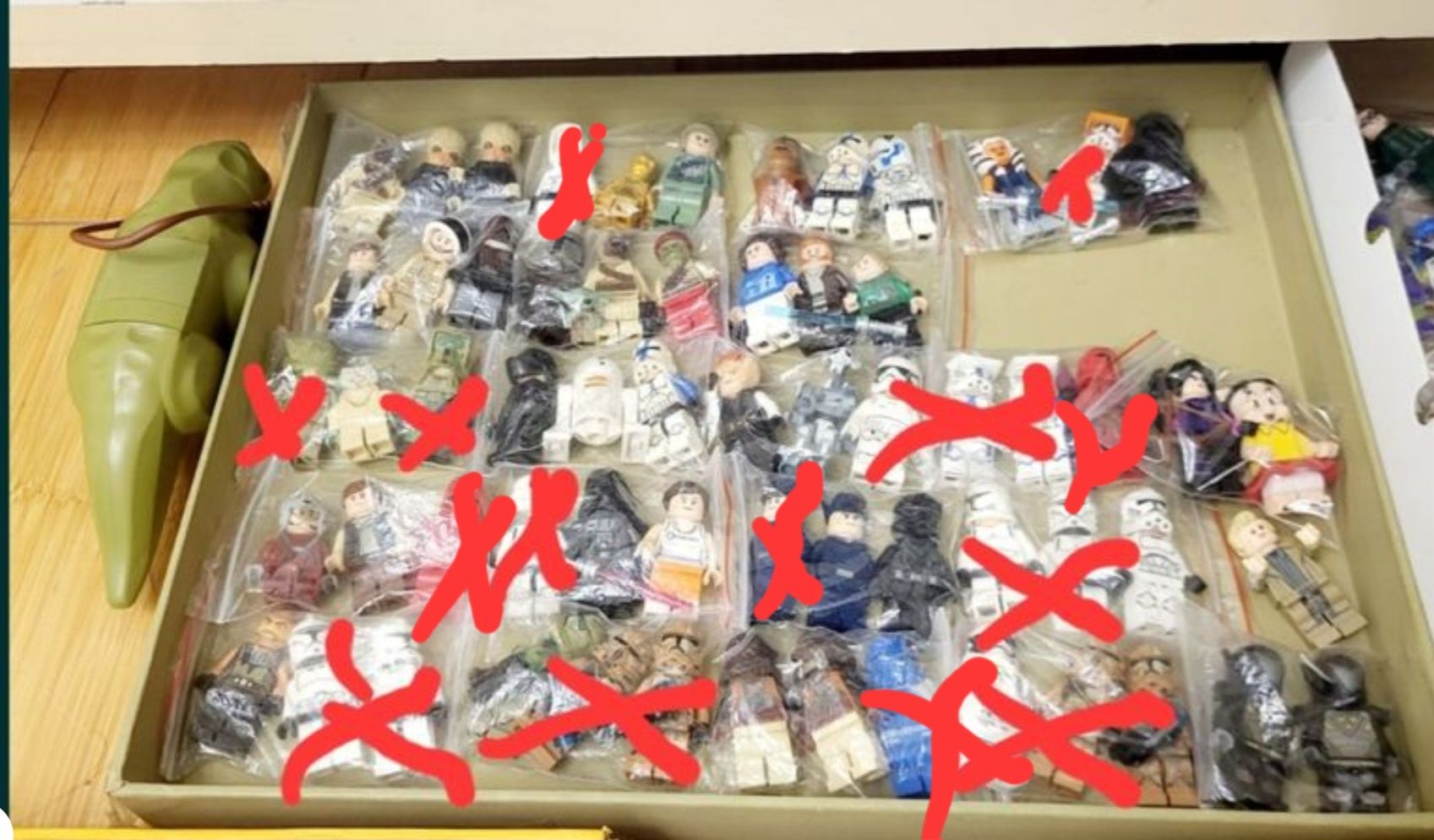 Продам или поменяю Lego star wars minifigures .