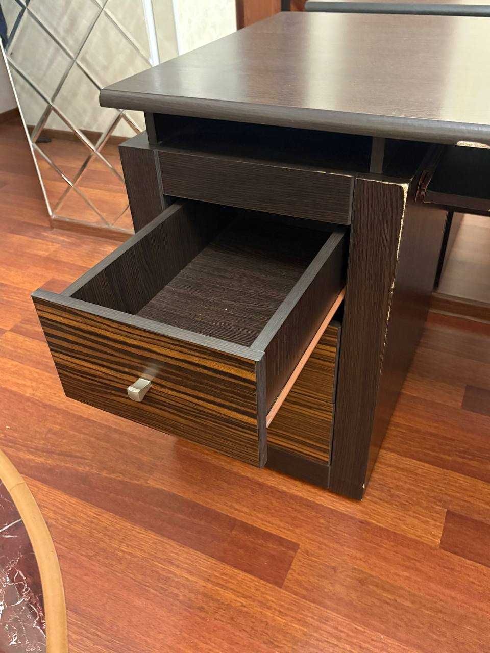 Стол письменный 160x70x78