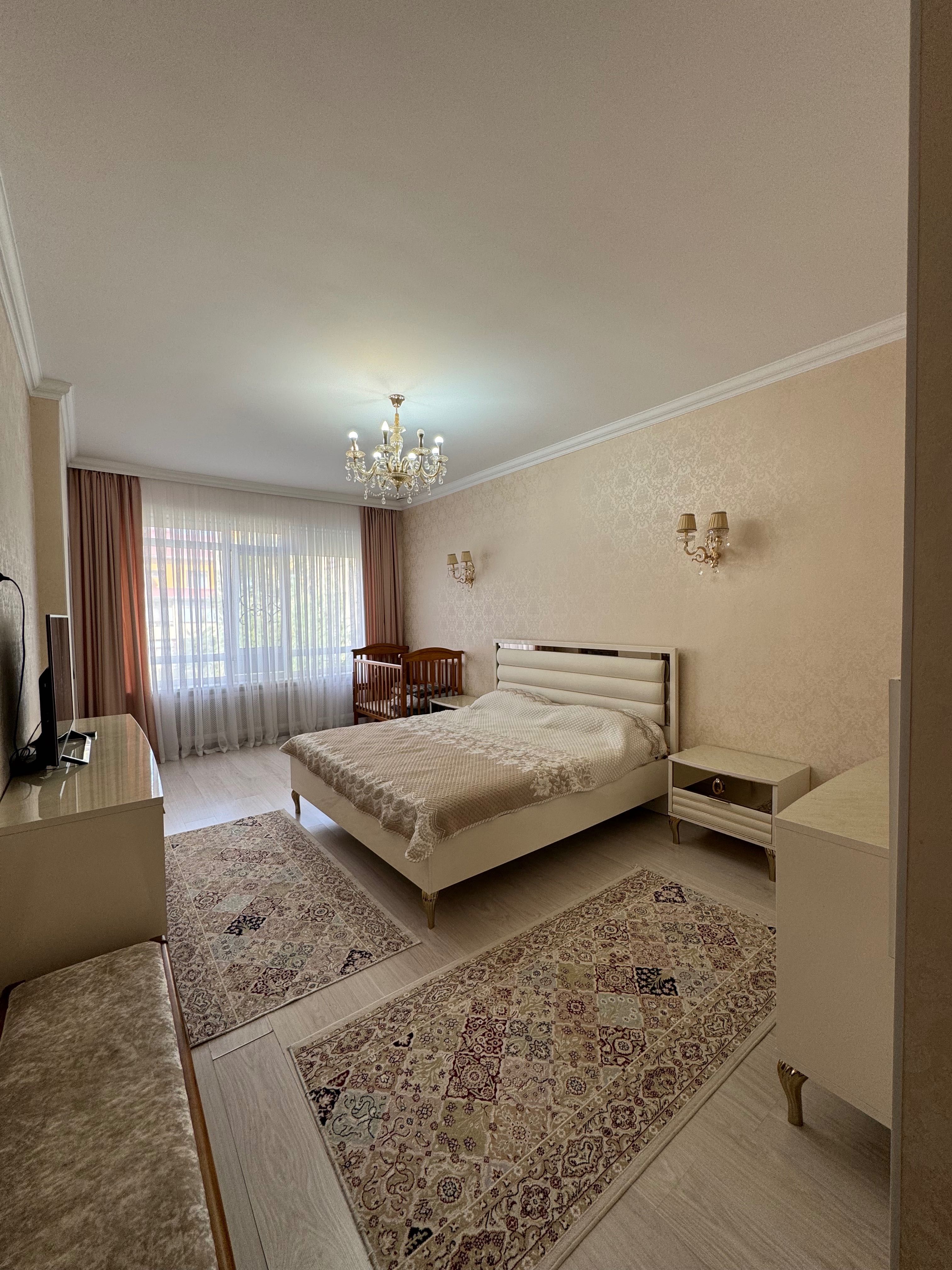 Продам 5-ти комн. квартиру по пр.Санкибай батыра 253/6