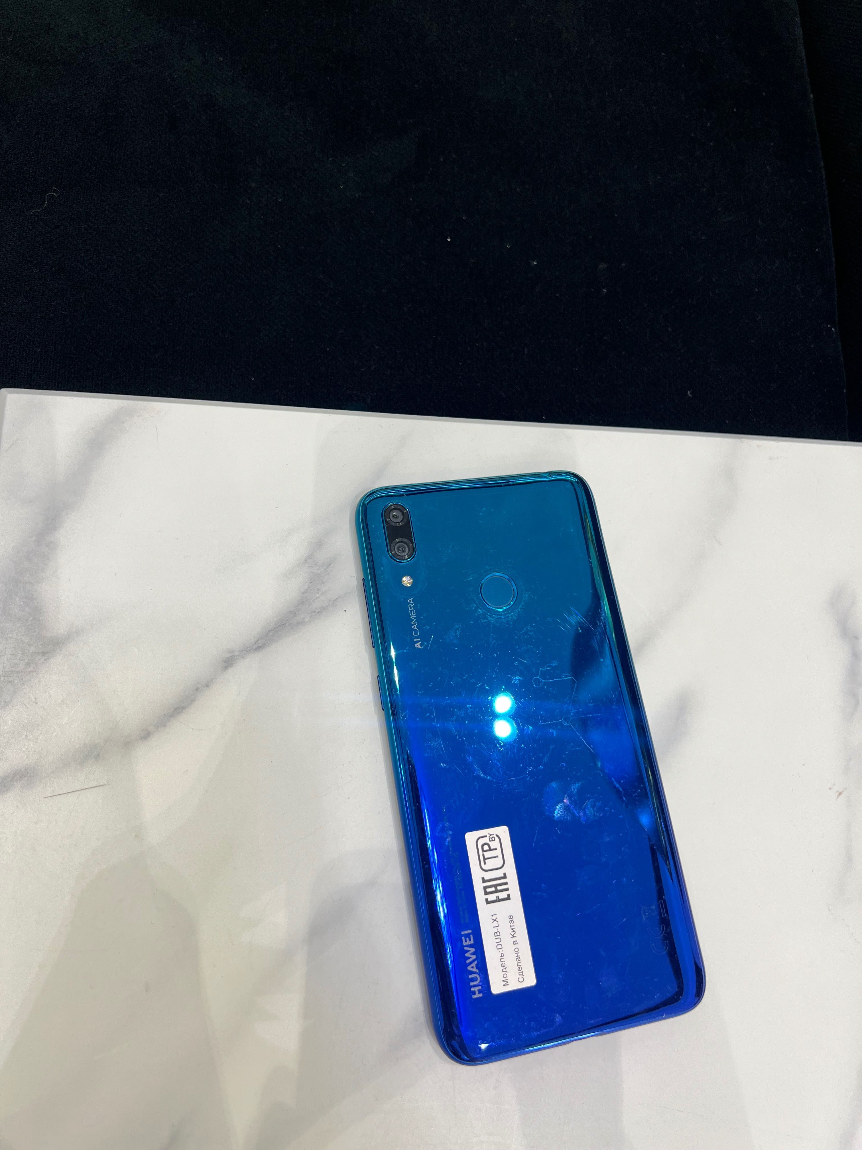 Huawei Y7 в отличном состоянии