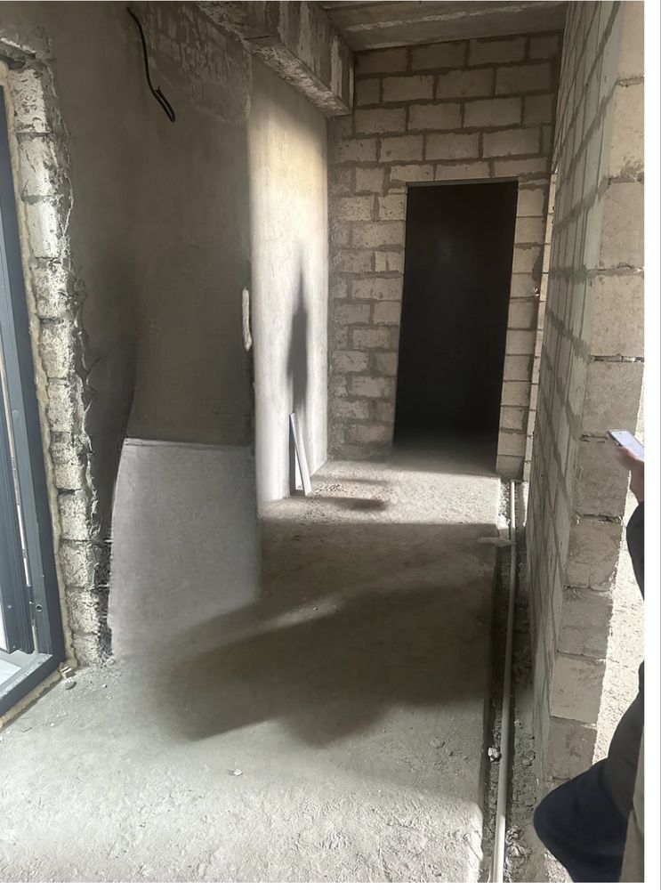 Продам 2 ком кв черновая умный дом срочна