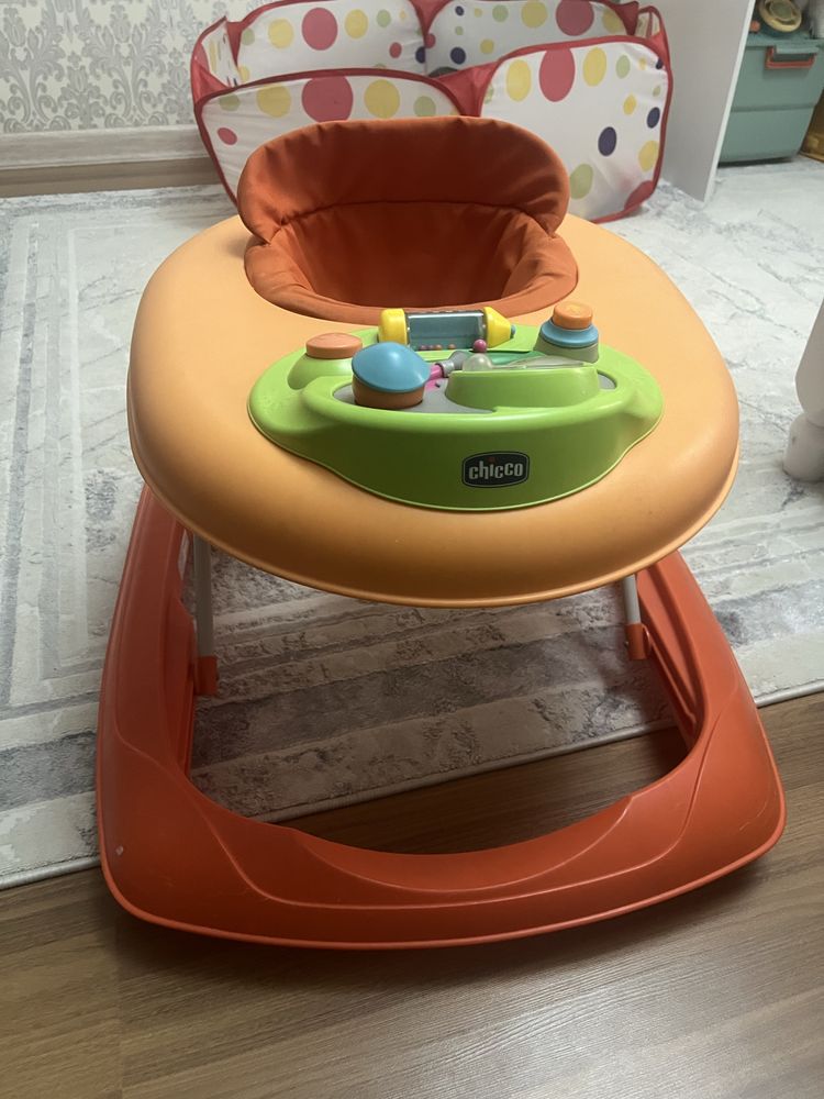 Ходунок фирмы Chicco