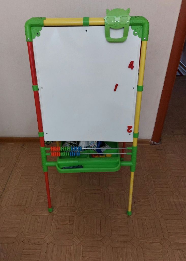 Продам срочно доску мольберт