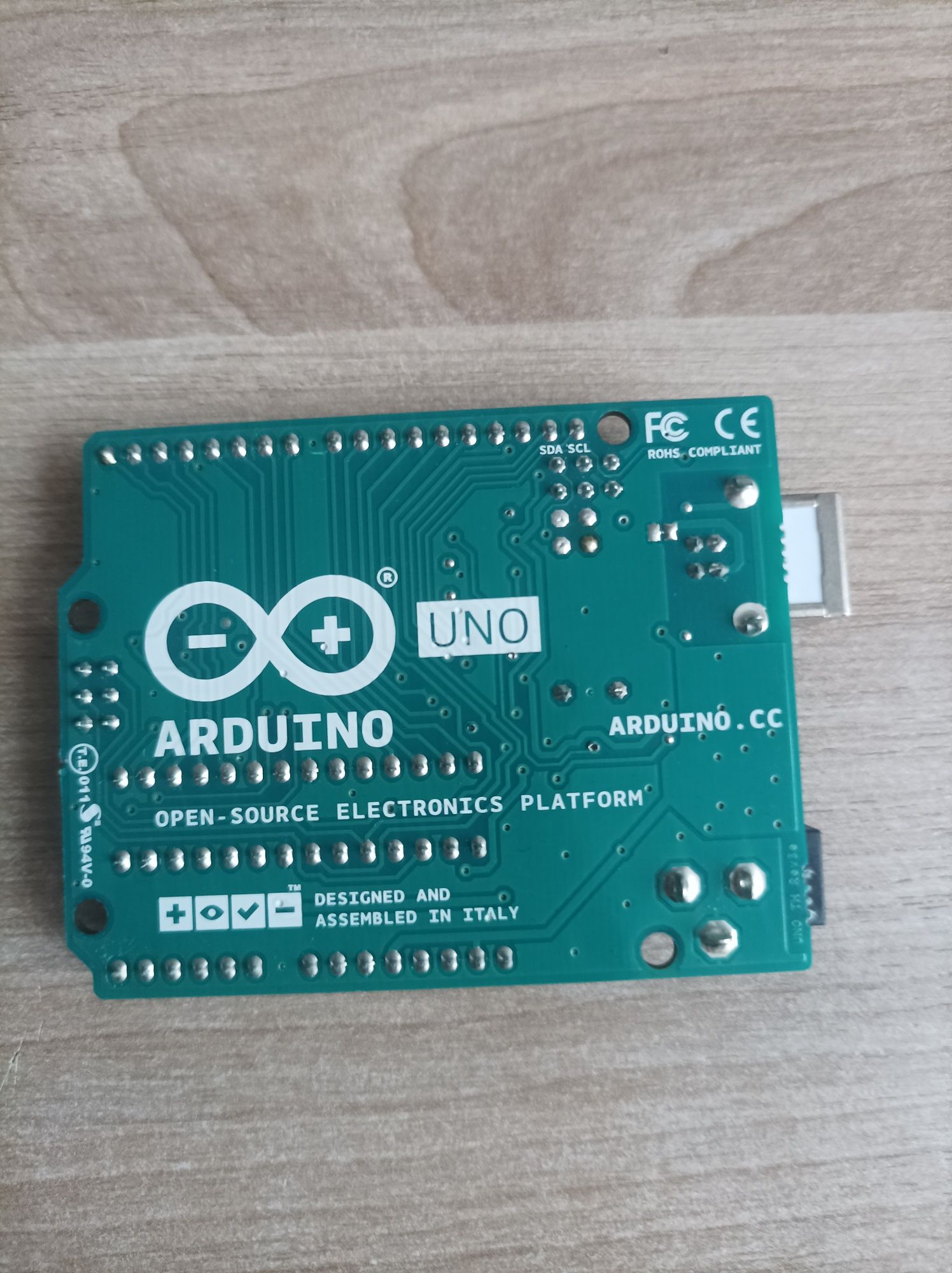 Продам Arduino Uno оригинальная итальянская